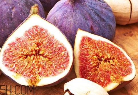 无花果发酸怎么回事 小心是硫磺熏过的 无花果发酸怎么回事 小心是硫磺熏过的