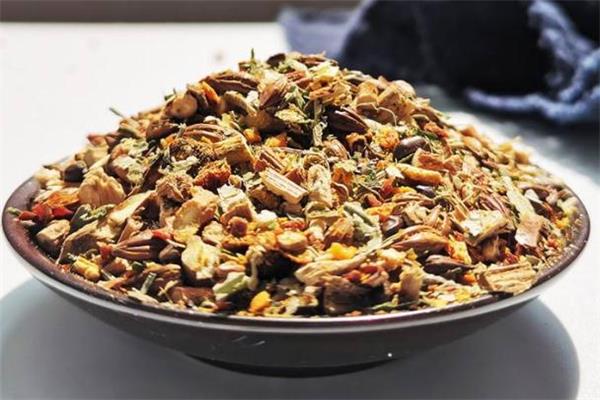 三清茶怎么冲泡 三清茶用多少度的水泡 三清茶怎么冲泡 三清茶用多少度的水泡