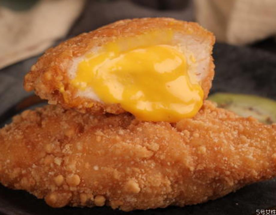 爆浆芝士鸡排好吃吗 爆浆鸡排和普通鸡排哪个好吃 爆浆芝士鸡排好吃吗 爆浆鸡排和普通鸡排哪个好吃