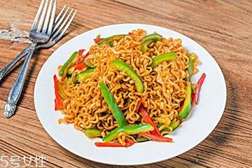 方便面是不是零食?方便面是不是发物? 方便面是不是零食?方便面是不是发物?