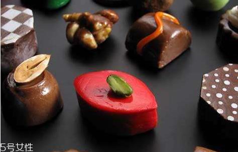 生巧克力过期了还能吃吗 生巧克力保存方法 生巧克力过期了还能吃吗 生巧克力保存方法