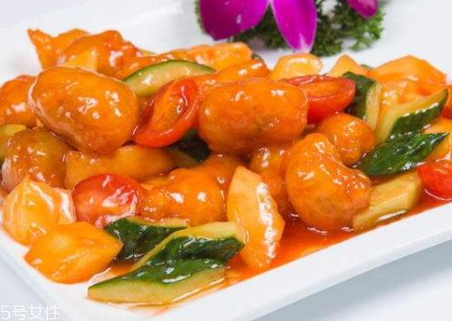 糖醋里脊用面粉还是淀粉 必须要用玉米淀粉 糖醋里脊用面粉还是淀粉 必须要用玉米淀粉