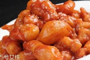 糖醋里脊用面粉还是淀粉 必须要用玉米淀粉 糖醋里脊用面粉还是淀粉 必须要用玉米淀粉