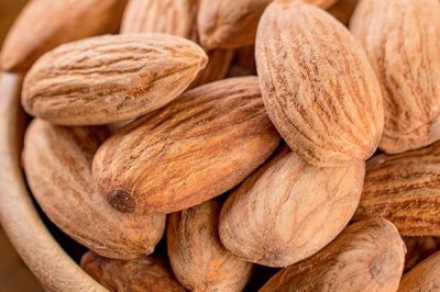 ​巴旦木是桃仁吗 属于扁桃仁