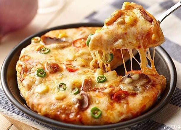 披萨饼胚冷藏还是冷冻 披萨饼胚冷冻可以放多久 披萨饼胚冷藏还是冷冻 披萨饼胚冷冻可以放多久