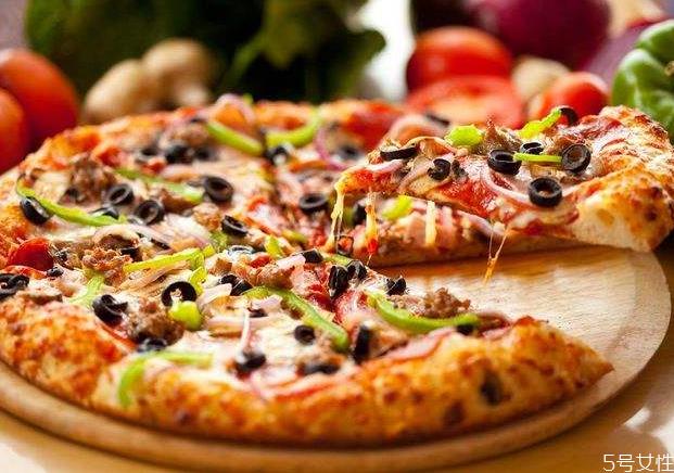 披萨饼胚冷藏还是冷冻 披萨饼胚冷冻可以放多久 披萨饼胚冷藏还是冷冻 披萨饼胚冷冻可以放多久