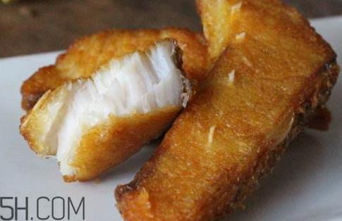 炸鱼为什么会粘锅 炸鱼不粘锅技巧 炸鱼为什么会粘锅 炸鱼不粘锅技巧