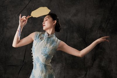 ​夫妻恩爱时；男人为啥喜欢开灯？