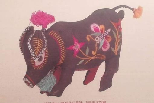 一龙一猪用来比喻两个人什么