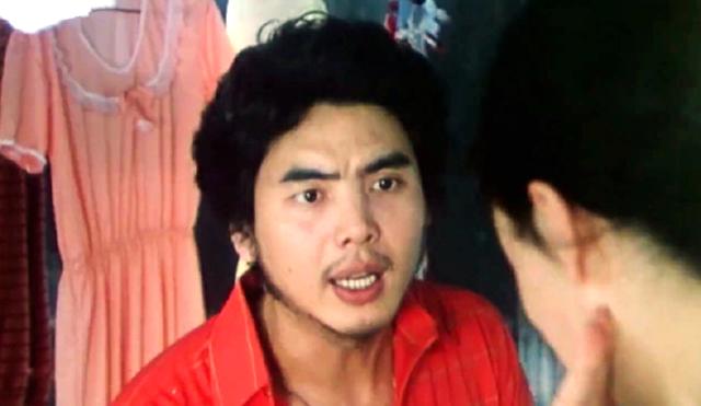 八十年代演员赵静画面（难忘街上流行红裙子）(13)