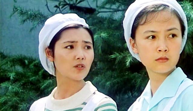 八十年代演员赵静画面（难忘街上流行红裙子）(15)