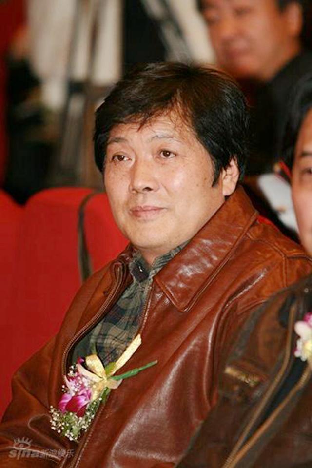 八十年代演员赵静画面（难忘街上流行红裙子）(10)