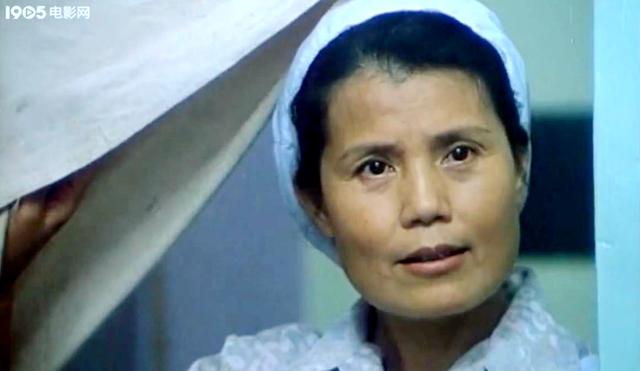 八十年代演员赵静画面（难忘街上流行红裙子）(11)