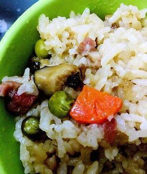 豌豆腊肉糯米饭的新做法，清香有营养，永远怀念的味道
