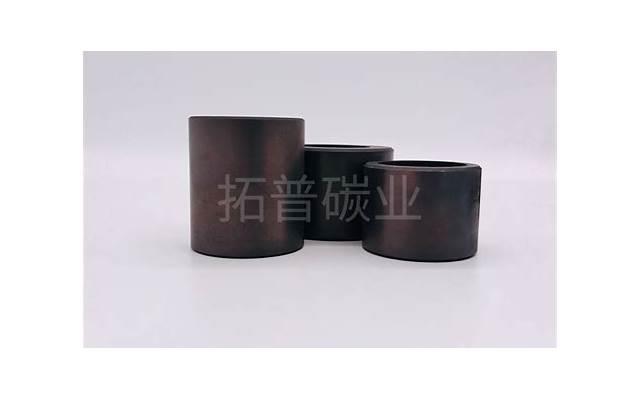  喜欢黑色的女性：独立、强有力的性格