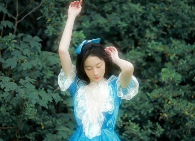 ​美女和你身体接触的方式有哪些