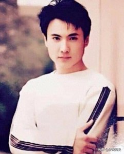 ​那些年的沈腾，罕见生活老照片，曾经是军艺里的校草