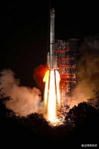 ​嫦娥4号探测器是用什么火箭送入太空的