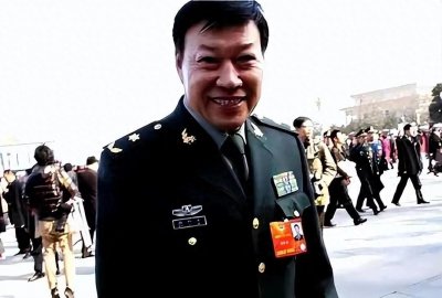 ​春晚“老实人”魏积安：从一夜爆红到悄然隐退，他经历了什么？