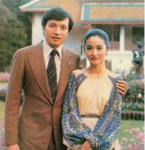 ​1980年9月5日，林青霞与秦祥林订婚，但她为何哭红了眼？