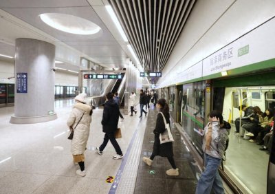 ​北京地铁16号线丽泽商务区站今天开通，与14号线换乘仅需30秒