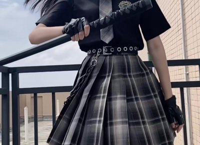 ​一个人想要算计你之前，多半会对你做这3件事，要当心