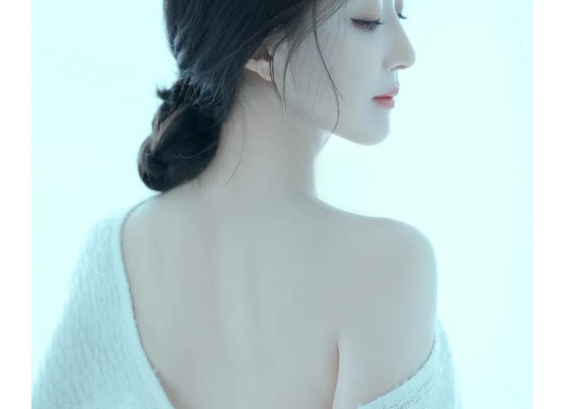 女子嫌丈夫穷离家15年，听说夫家拆迁回来分钱，丈夫的做法解气