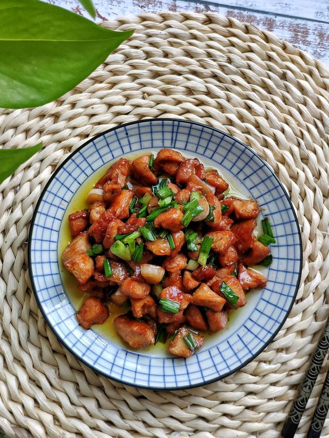 鸡胸肉怎么做出来才好吃（嫩滑爽口还下饭）(2)