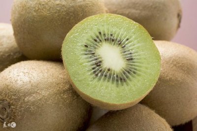 ​猕猴桃孕妇可以吃吗(猕猴桃孕妇可以吃吗??切效与作用!)