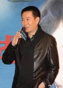 ​“坏人专业户”姚刚：从农村小子到豪宅孤影，人生逆转的传奇篇章