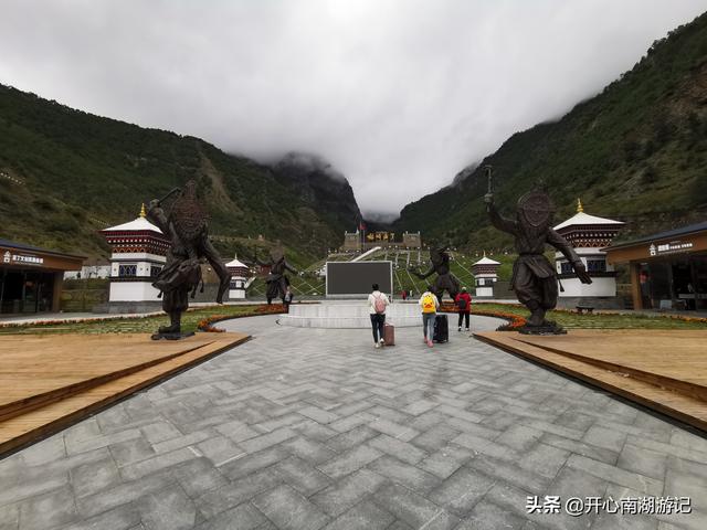 稻城亚丁川西环线游攻略（高原徒步13公里看海拔4700米五色海）(2)