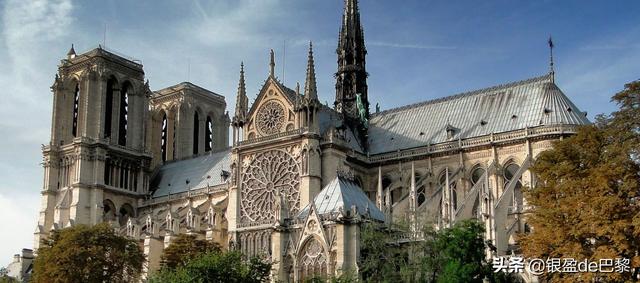 了解古罗马建筑的艺术特色及风格（穿越巴黎建筑之旅）(1)