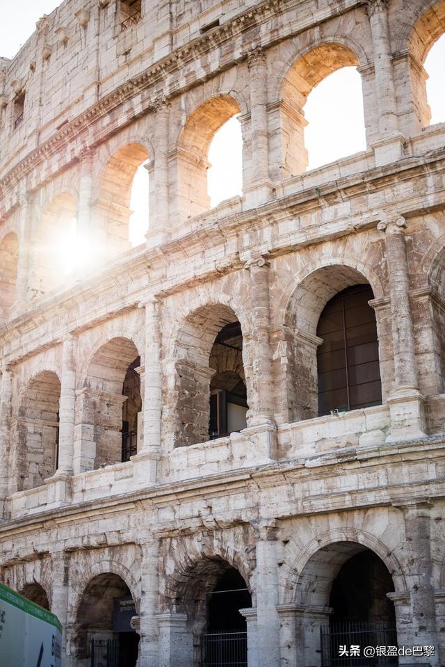 了解古罗马建筑的艺术特色及风格（穿越巴黎建筑之旅）(4)