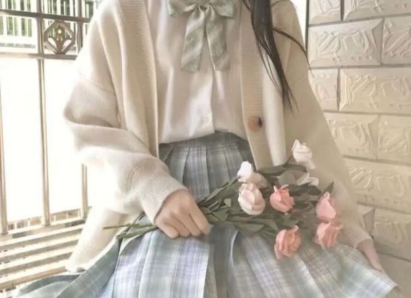 在我升学宴上，父亲给姑父敬酒，被摔地上，二十年前有事发生