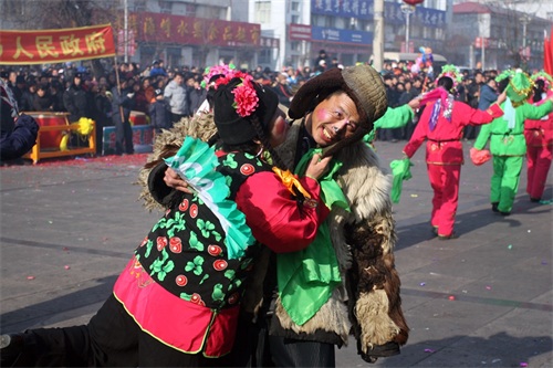 世人笑我太疯癫，我笑他人看不穿，欢天喜地的东北大秧歌！