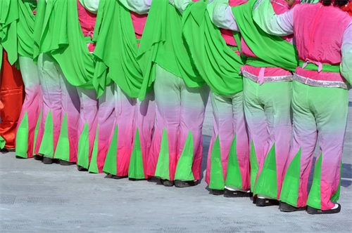 世人笑我太疯癫，我笑他人看不穿，欢天喜地的东北大秧歌！