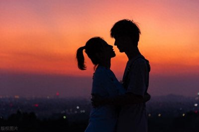 怎么和女孩子聊天找话题