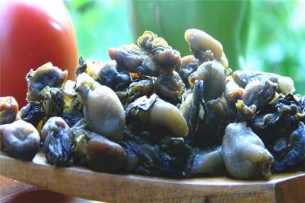 海蛎干发霉了还能吃吗 要分具体情况