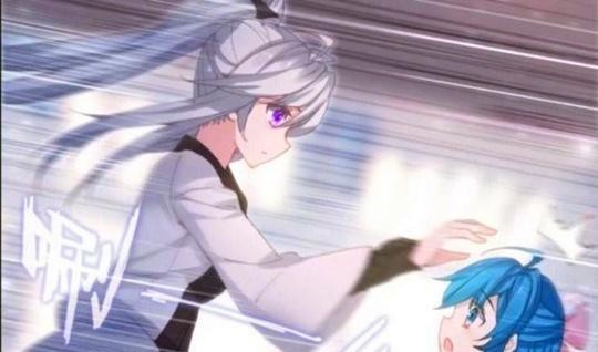 终极斗罗不愧是女主之一的冻千秋，一登场就是受到了娜娜的关注