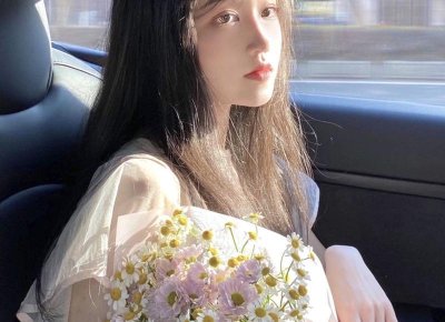 ​周杰伦彩虹，周杰伦继彩虹照片后频发侯佩岑同款