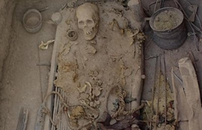 ​七千年前一具女性骸骨，全身布满可怕创口，为何又被隆重安葬