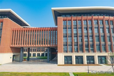 ​广东省63所本科大学：近三年录取分数及排位
