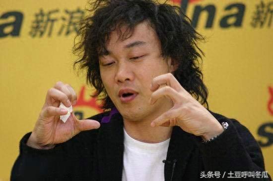 陈奕迅出场,发型总是亮点,最后一张头发要“抛弃”他!