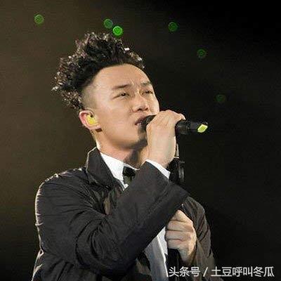陈奕迅出场,发型总是亮点,最后一张头发要“抛弃”他!