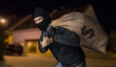 ​家里进贼了，怎么办?